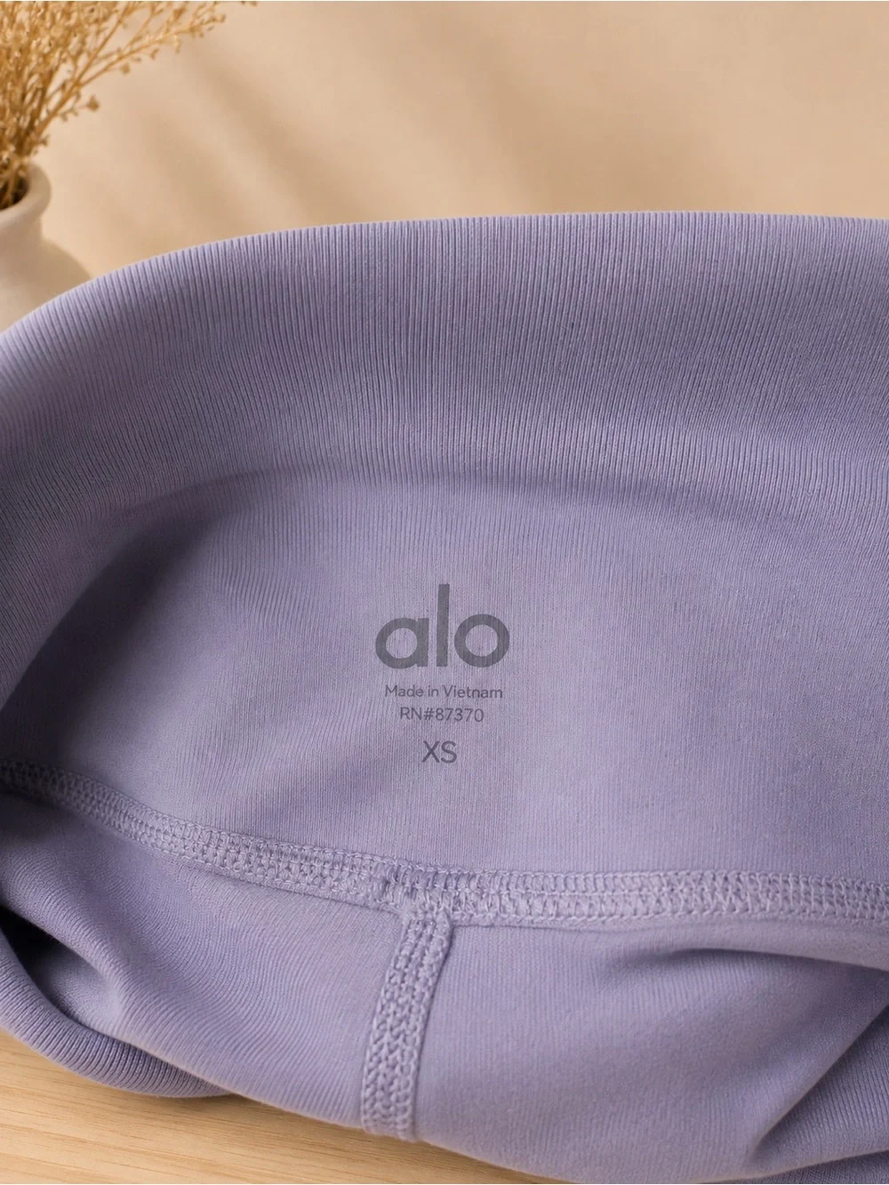 ALO Yoga Air Lift Leggings Lavender - ALO Yoga✨✨